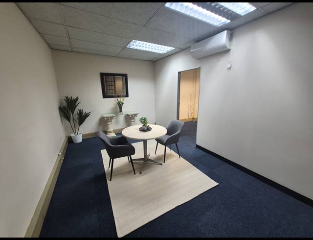 135M² OFFICE TO LET IN BRUMA